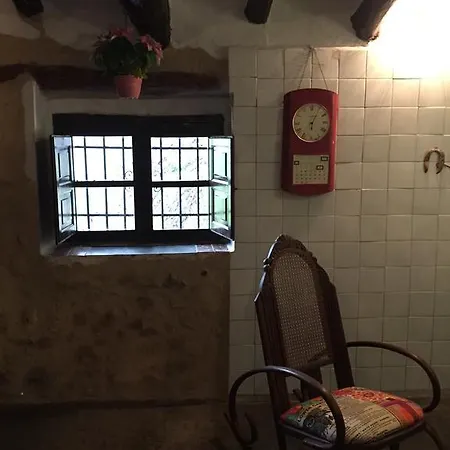 La Bodega Y Lalola Сasa de vacaciones Chulilla