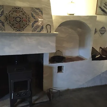 La Bodega Y Lalola * Chulilla