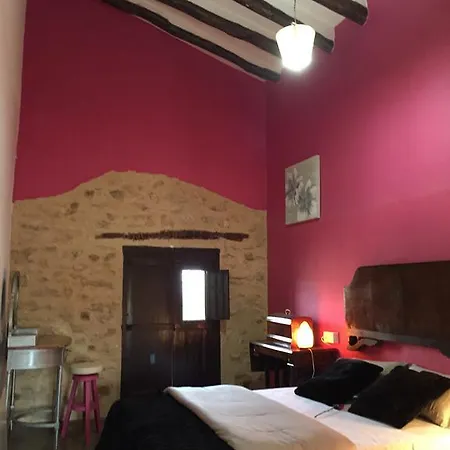 La Bodega Y Lalola