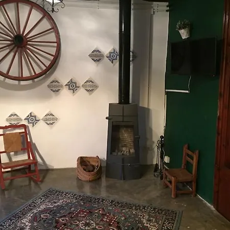 La Bodega Y Lalola * Chulilla